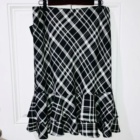 NWT Lauren Ralph Lauren Black White Plaid Side Wrap Ruffled Hem Midi Skirt Sz M - Picture 3 of 5